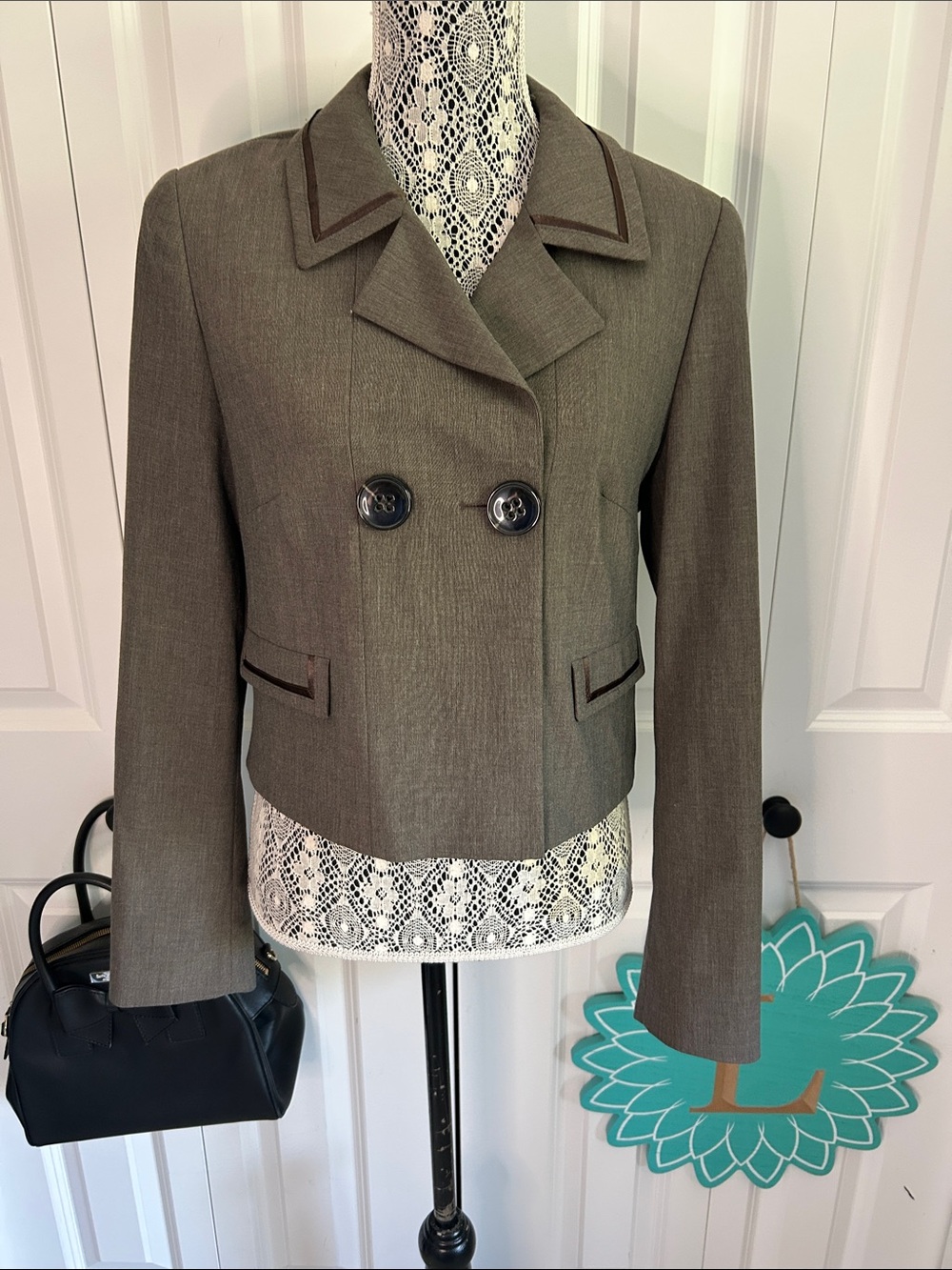 Cropped Double-Breasted Women's Taifun Jacket - Brown and Black